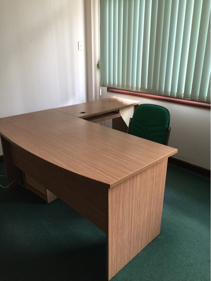 Thanh Lý Bàn Làm Việc Góc L 1m6 x 1m4